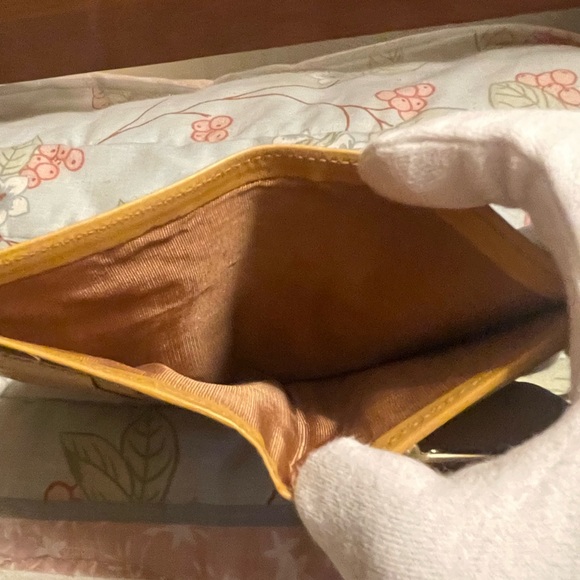 Celine Wallet - Picture 15 of 15